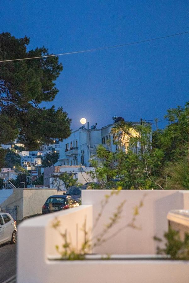 Sunny Bay Villa Agia Marina  Exterior photo