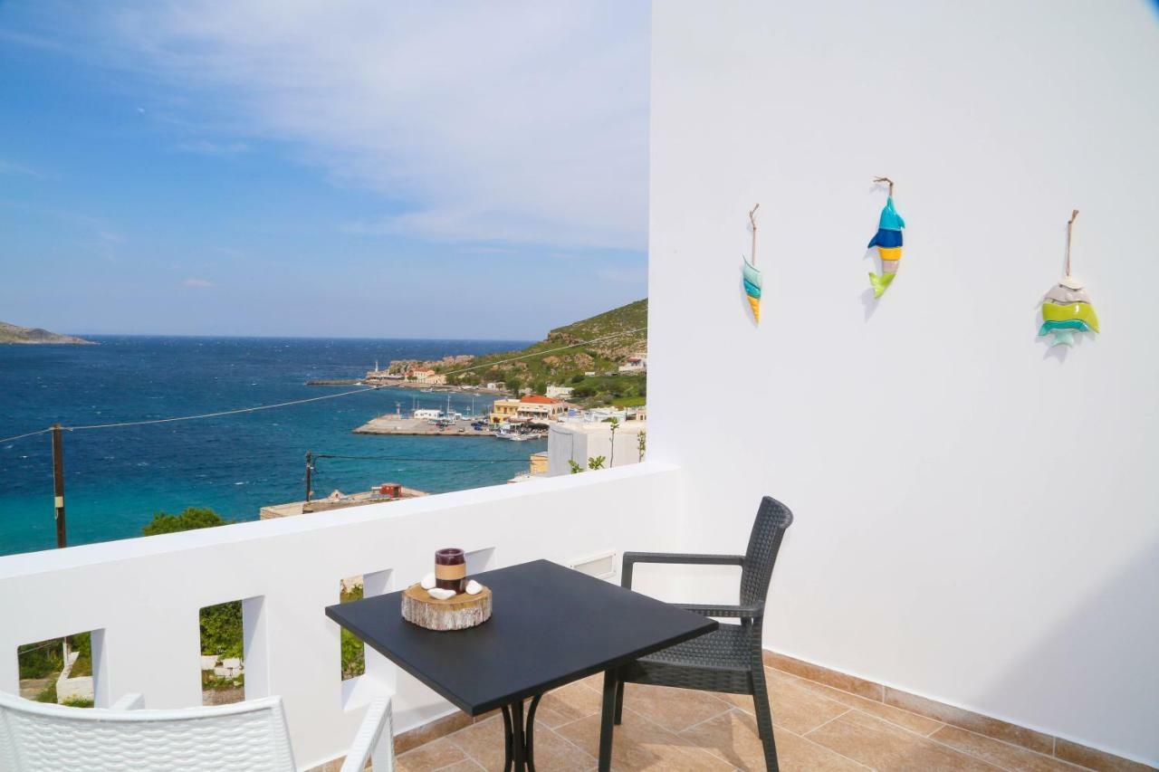 Sunny Bay Villa Agia Marina  Exterior photo